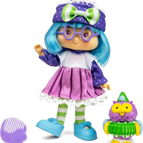 Strawberry Shortcake 'Limited Edition' Plum Pudding 5.5-inch Poseable Fashion Doll with 4 Surprise Reveal Accessories - SDCC 2024